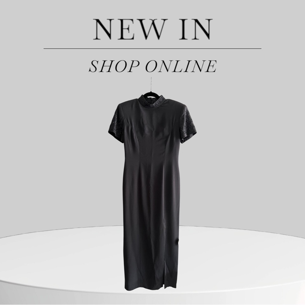 Elegant Black Women's Dress with beaded neck, sleeves.  Size 8  55 inches Top /B